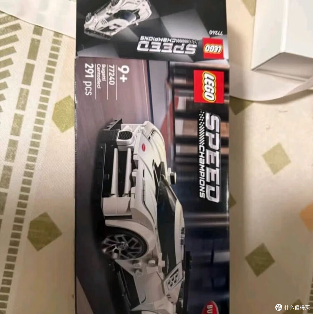 乐高布加迪Centodieci:春日焕新桌面