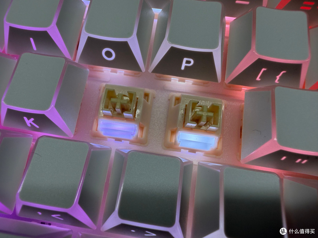 拒绝平庸,RK R87 Pro V2 ,不止是键盘更是桌面白月光