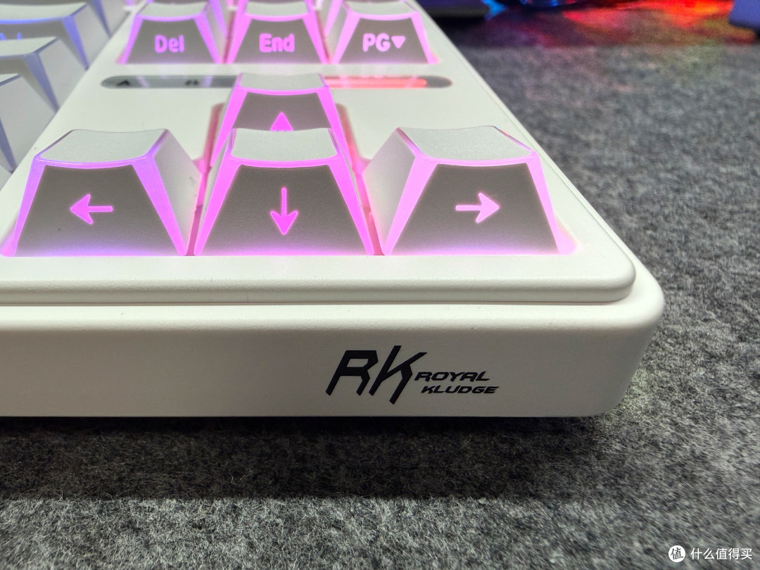 拒绝平庸,RK R87 Pro V2 ,不止是键盘更是桌面白月光