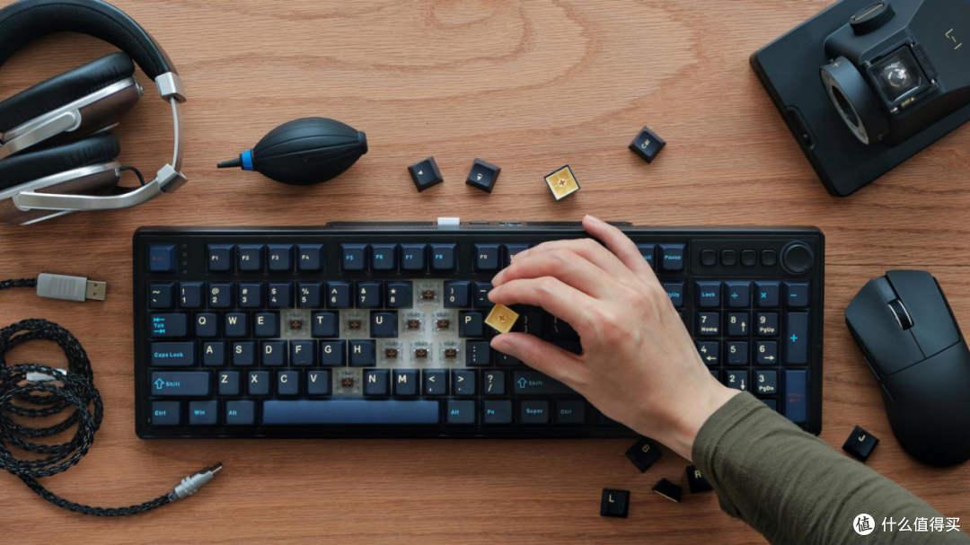 告别吵闹工位!GANSS GS3104TPro 键盘把安静打字做到了极致!