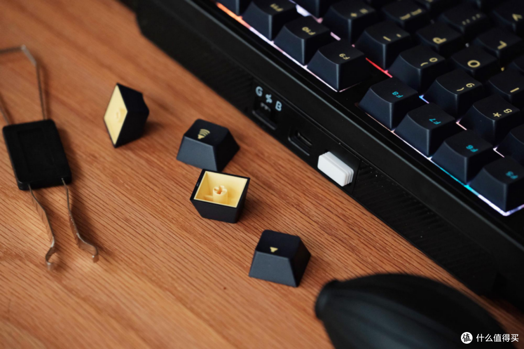 告别吵闹工位!GANSS GS3104TPro 键盘把安静打字做到了极致!