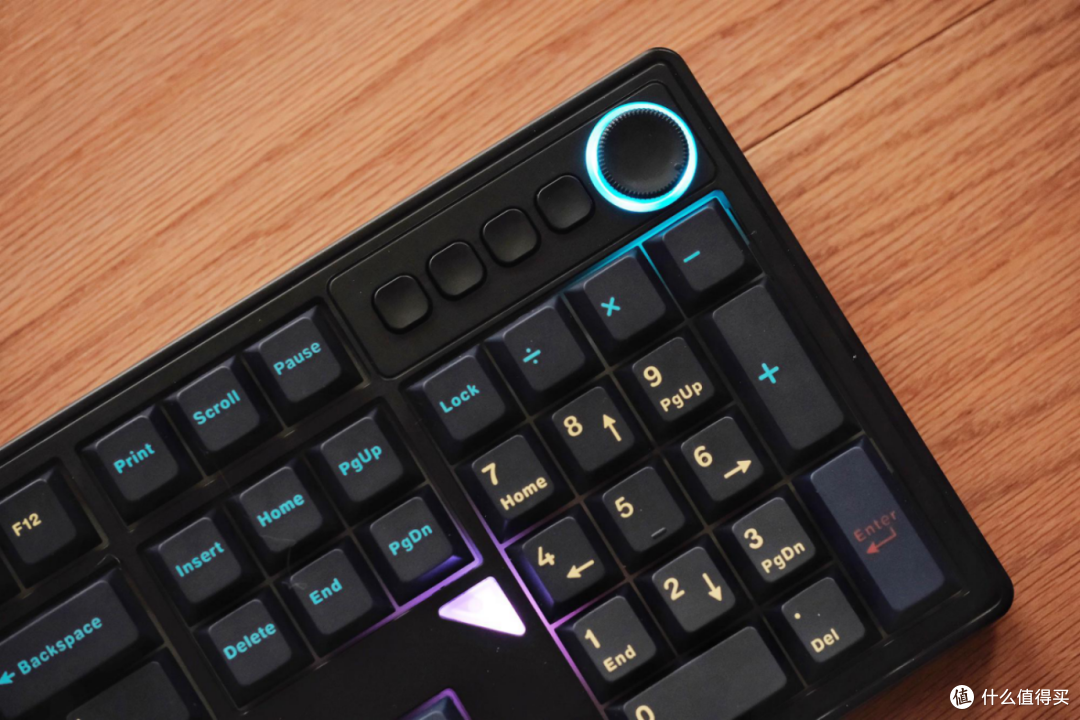 告别吵闹工位!GANSS GS3104TPro 键盘把安静打字做到了极致!