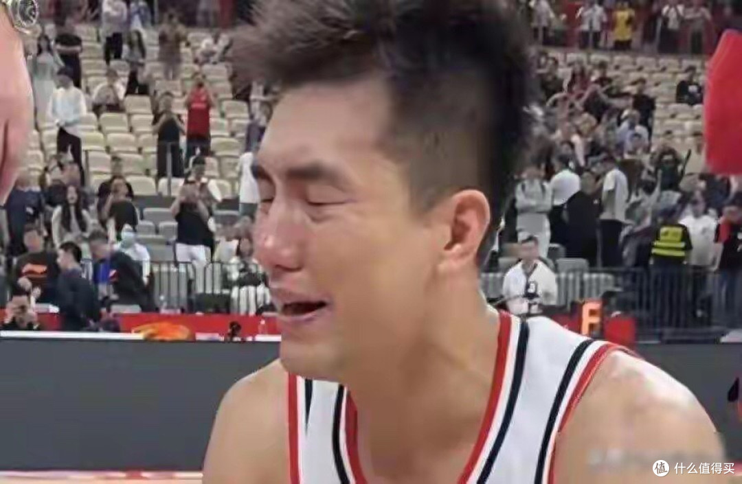 突发!晚上9点,郭艾伦报警!被诈骗千万,家人崩溃!警方已介入