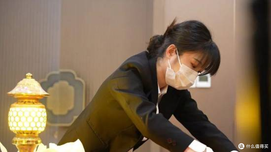 00 后女生当入殓师 5 年,白天送逝者体面,晚上点外卖都没人敢接