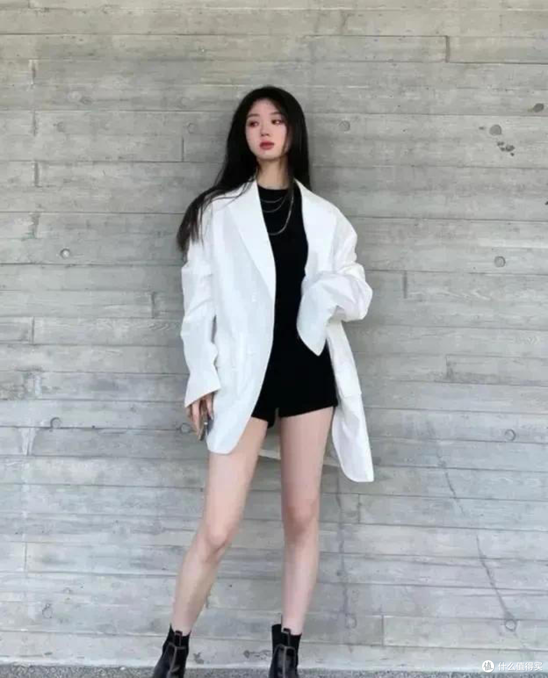 单依纯的 “不可理喻”，全是为了商业利益的无奈妥协！