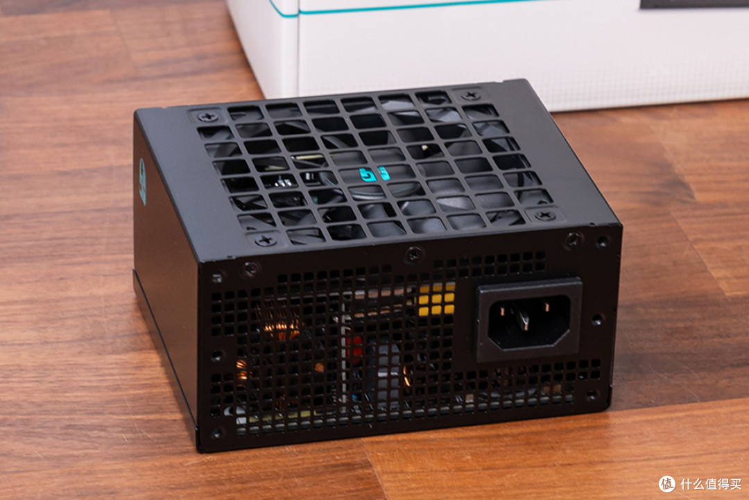 精工铝箱升级之作，Abee M19 Plus 硬核装机分享