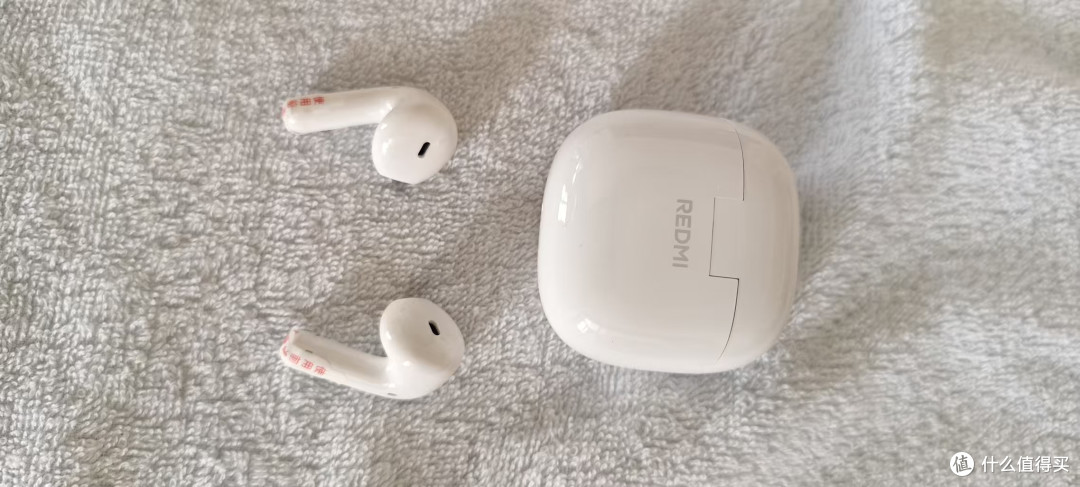 百元性价比标杆:小米REDMI Buds 8活力版