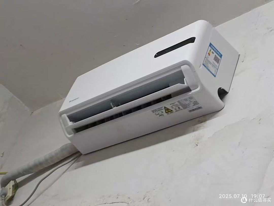 卧室空调闭眼入|万宝挂机,安静省电又好睡