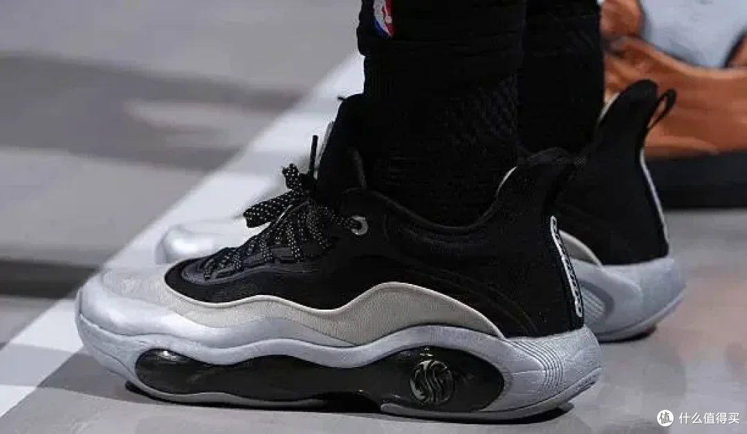 【NBA每日上脚】AJ40-28被玩出花?威少穿才是原汁原味!