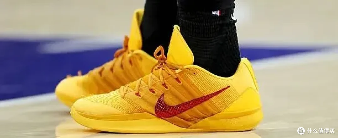 【NBA每日上脚】AJ40-28被玩出花?威少穿才是原汁原味!