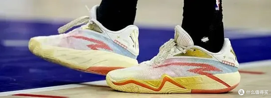 【NBA每日上脚】AJ40-28被玩出花?威少穿才是原汁原味!