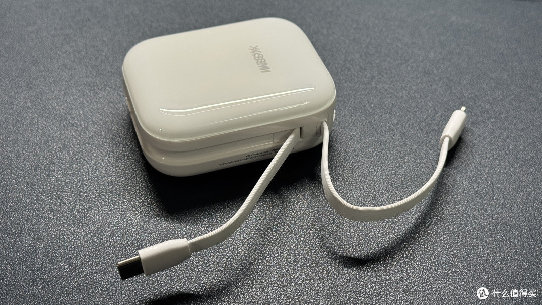 西圣PB-S半固态充电宝:10000mAh+22.5W快充,便携、安全都在线!