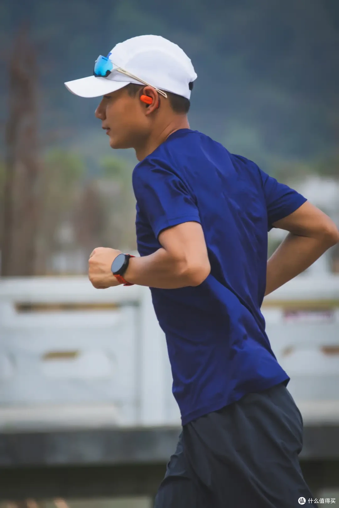 SUUNTO SPARK开放式运动耳机:全场景适配,运动日常双在线