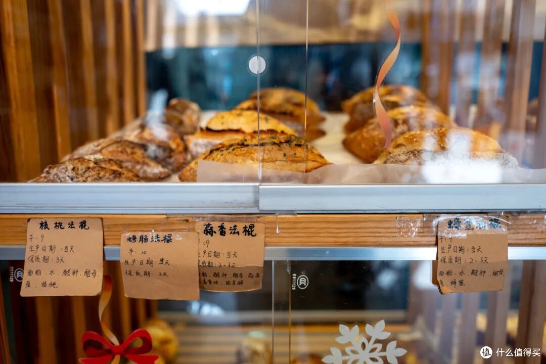 不愧是面包大市，卷得生生不息，面包脑袋都跑来这里取经