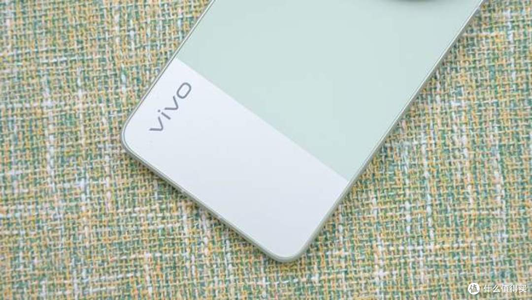vivo X300 Ultra评测:全焦段拉满的专业影像旗舰