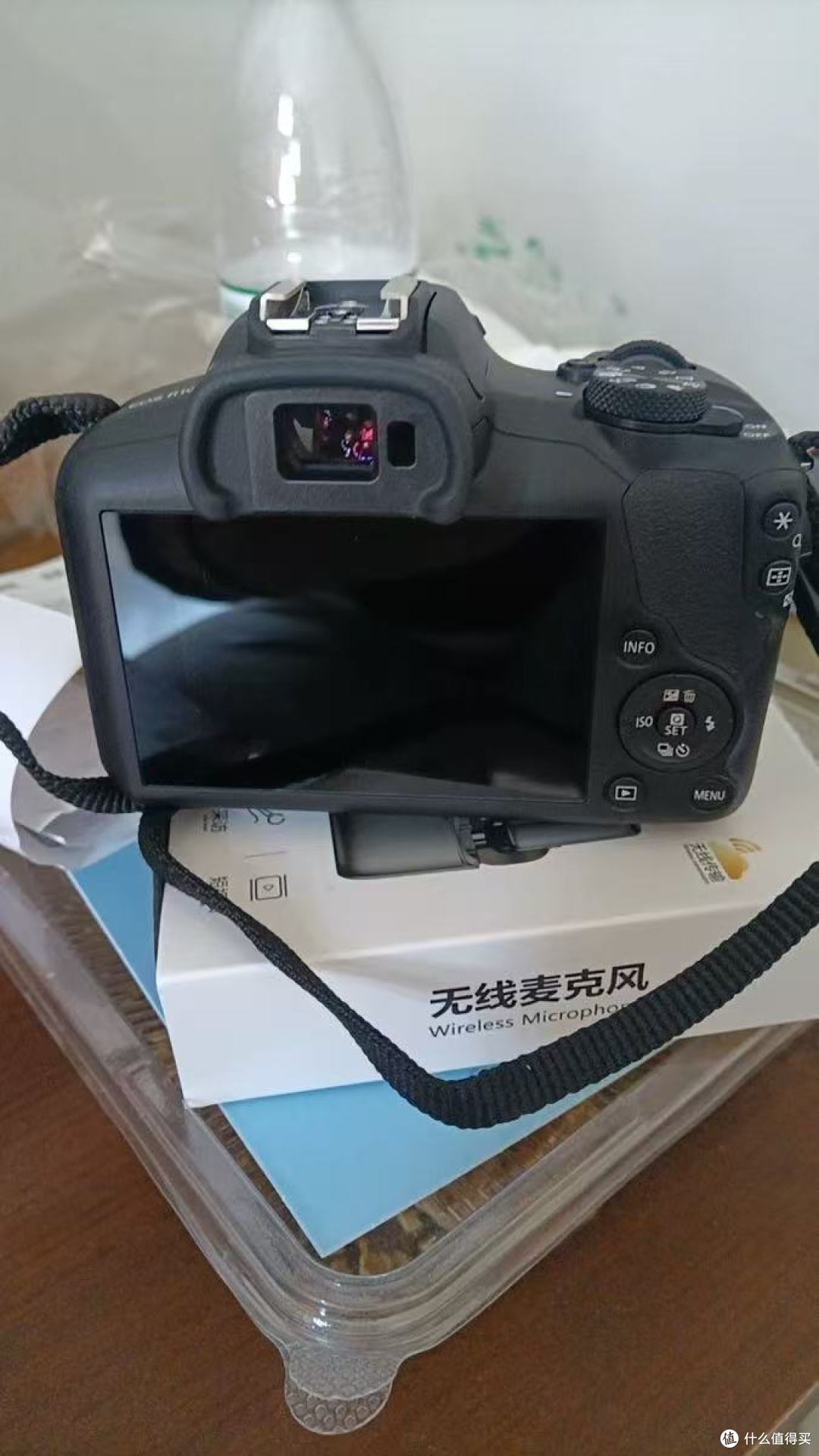 佳能 R100 微单套机｜新手闭眼入的国行入门神机，轻装也能拍大片