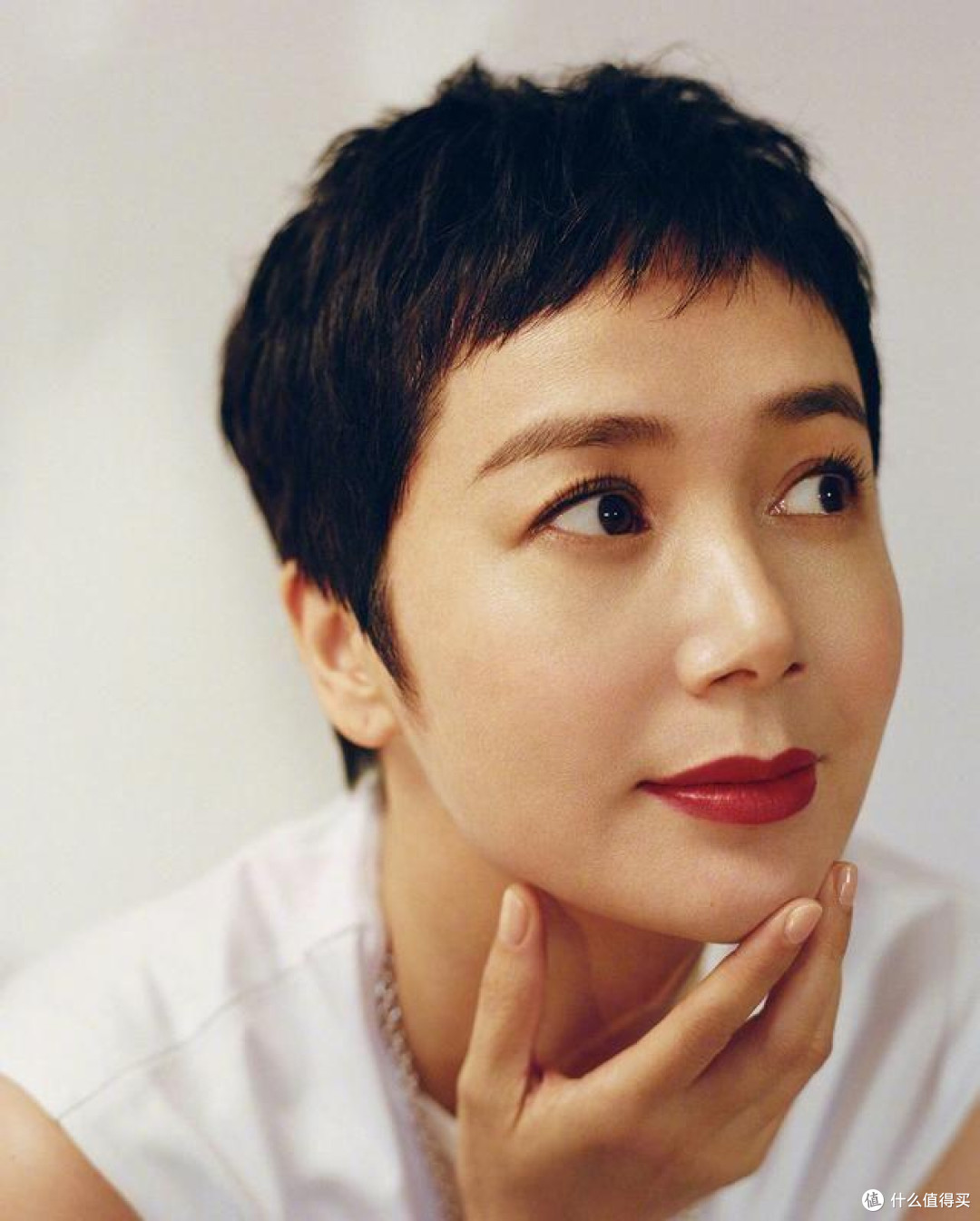 不建议中老年女性留的3种油腻发型,显老又土气,看看有你吗?