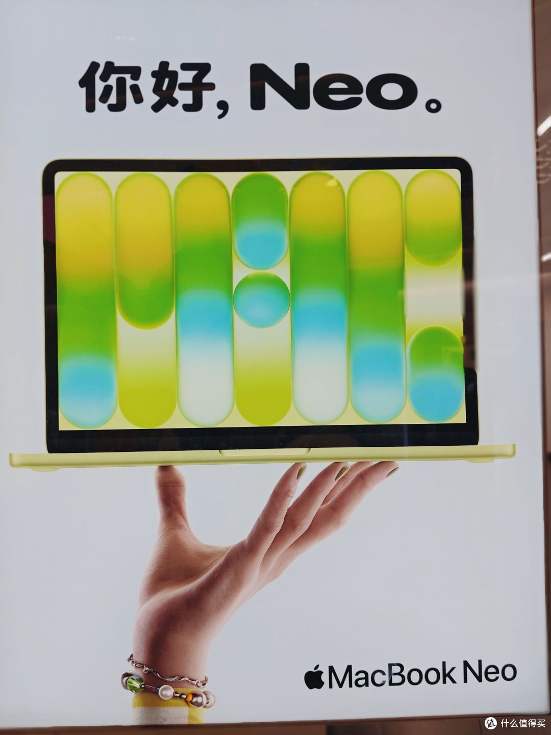 摸过MacBook Neo真机后,5K买个“减配”智商税真的合适吗?