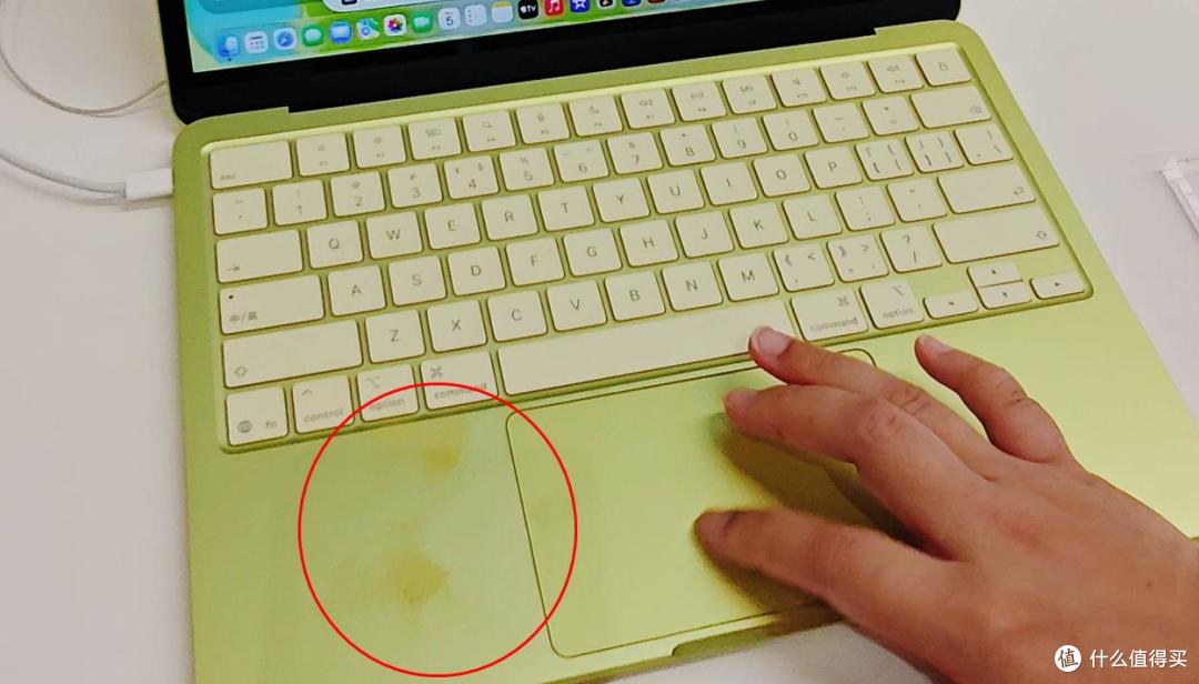 摸过MacBook Neo真机后,5K买个“减配”智商税真的合适吗?