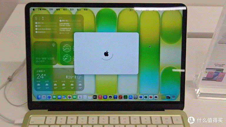 摸过MacBook Neo真机后,5K买个“减配”智商税真的合适吗?