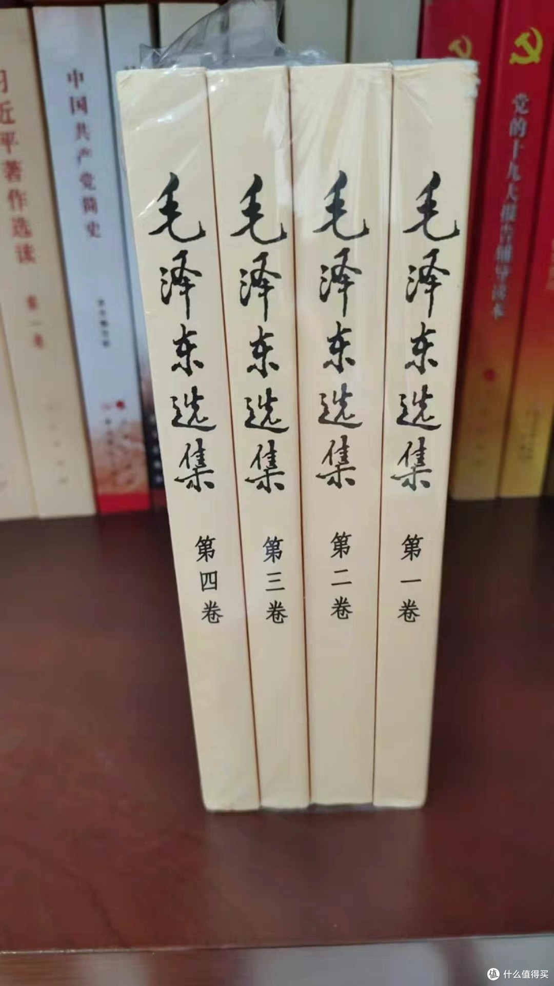 读书月的核心价值,在于从算法推送的碎片信息里夺回专注力
