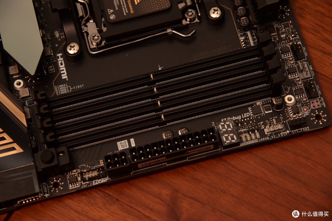 Ryzen 7 9850X3D好搭档,微星X870E ACE MAX开箱记!