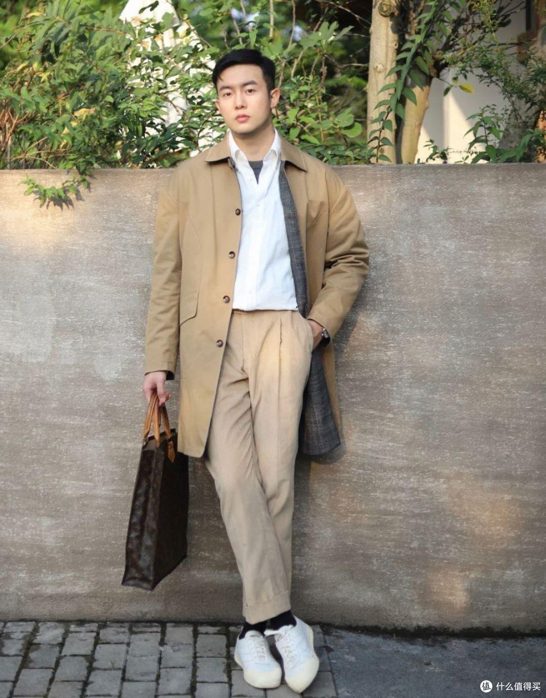 建议中年男人，春天要远离这4种显土、显老气的颜色，太油腻了！