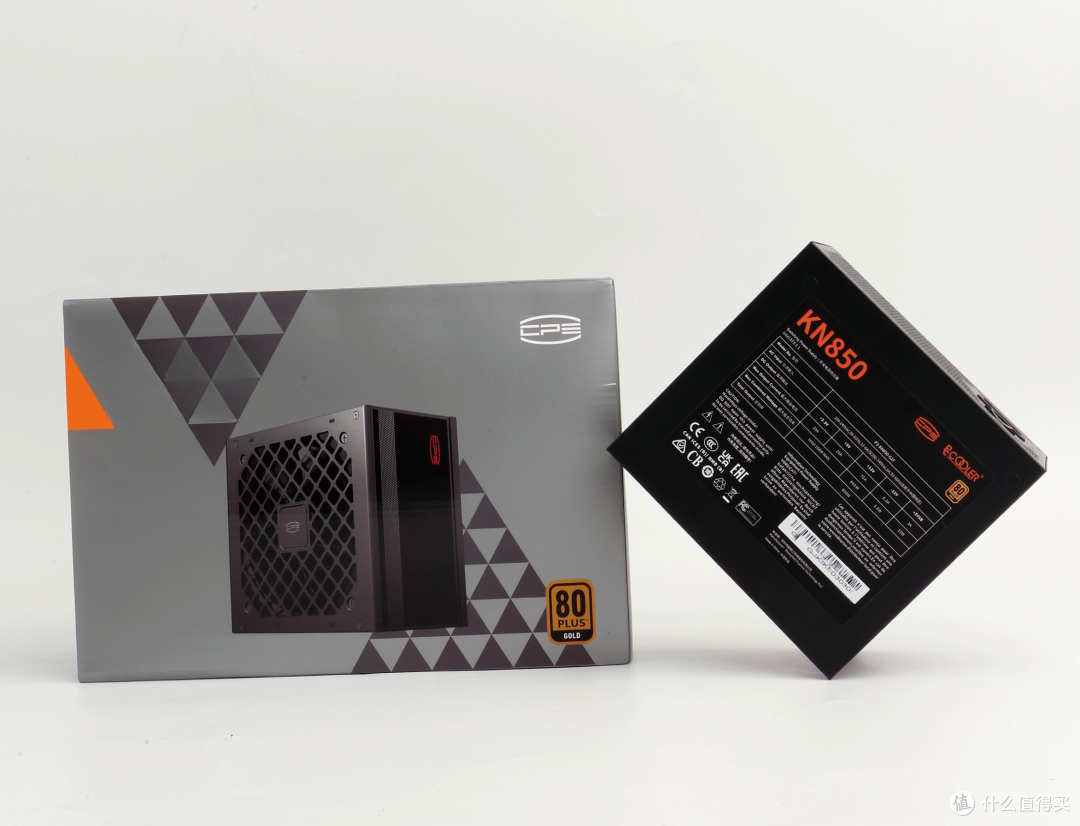 高品质850W的ATX 3.1电源:用料舍得下本,每瓦的电容量达0.8μF!