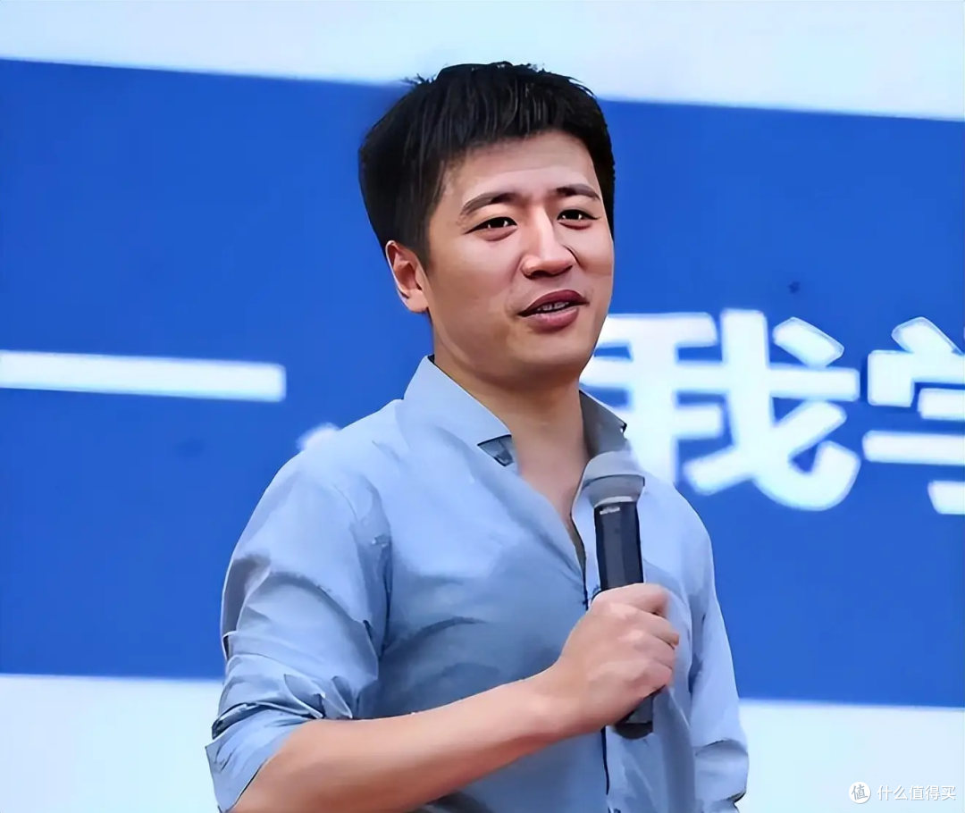 张雪峰团队官方账号复播，5小时围观破600万，延续教育初心