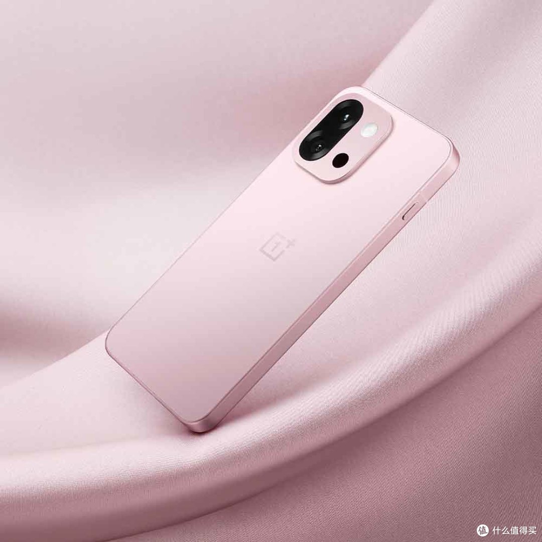 16GB+512GB!4月“价格雪崩”的3款旗舰手机,近乎“零差评”