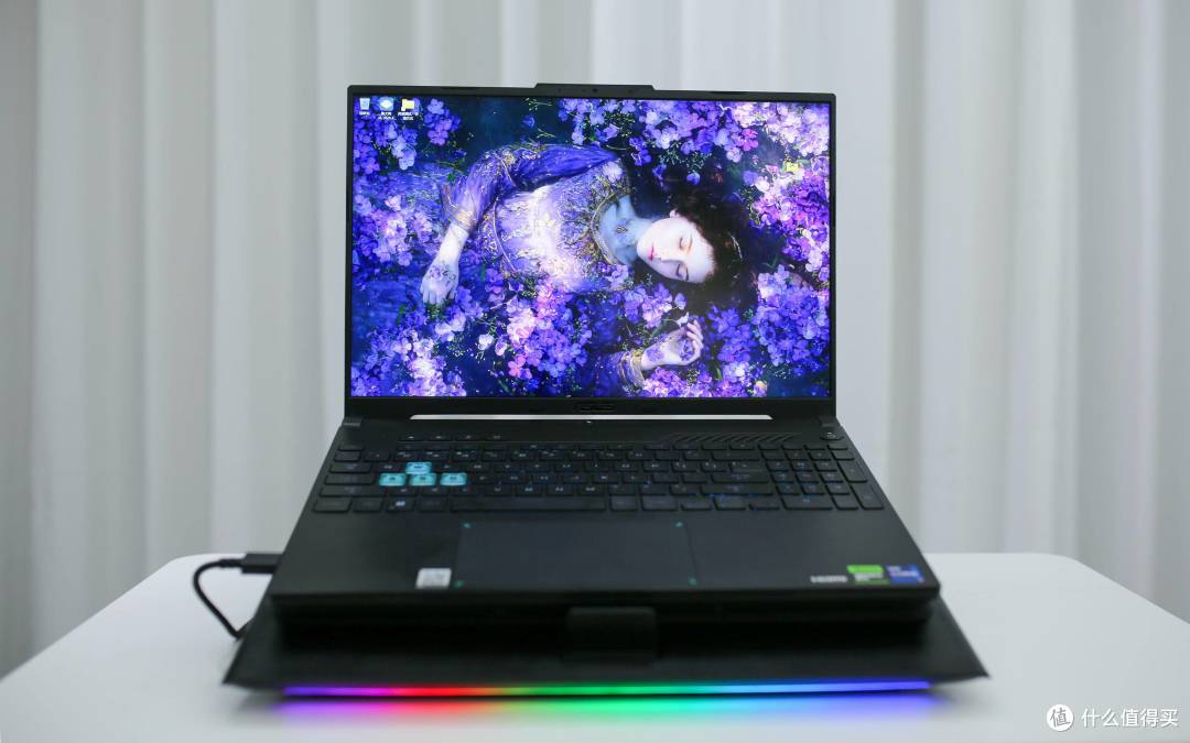 自适应智能控温,核心直降38°C——雷蛇(Razer)笔记本散热底座