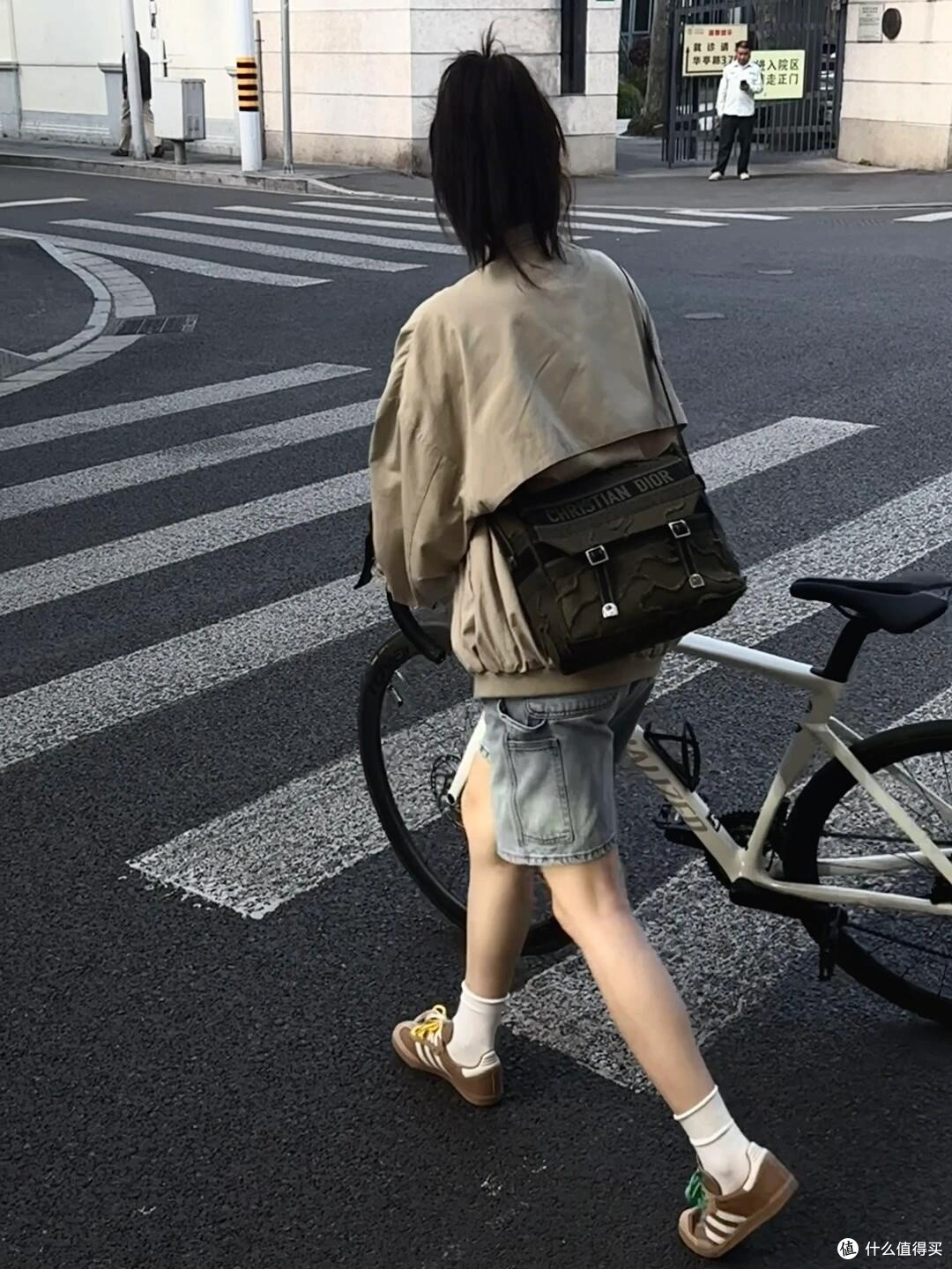 骑行风夹克：好看却无用的通勤外套