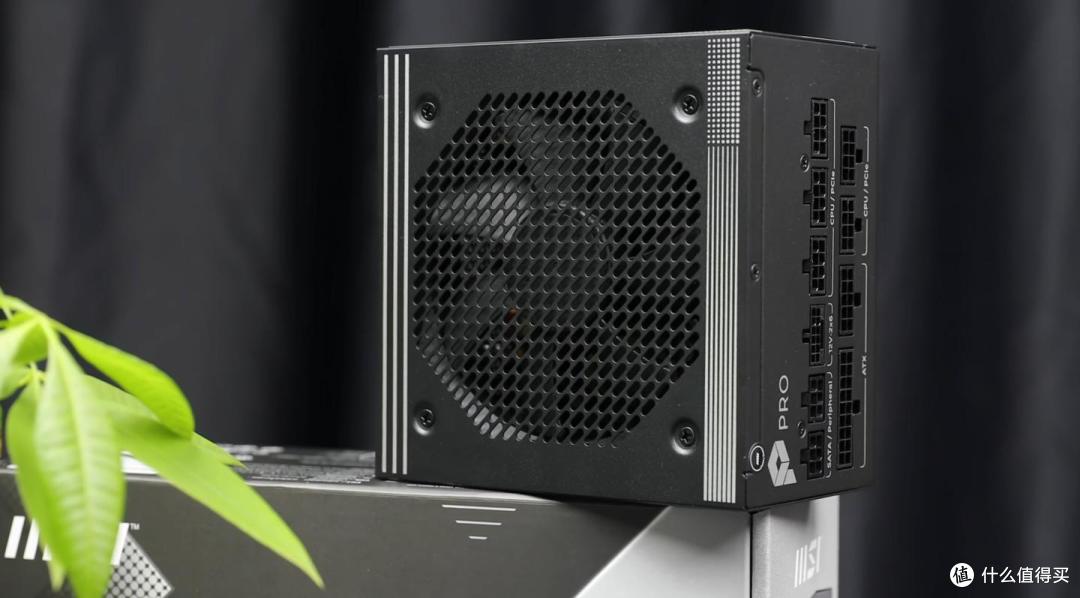 2026年装机必看:Intel Ultra与AMD 9000系,现在的“真香”定律