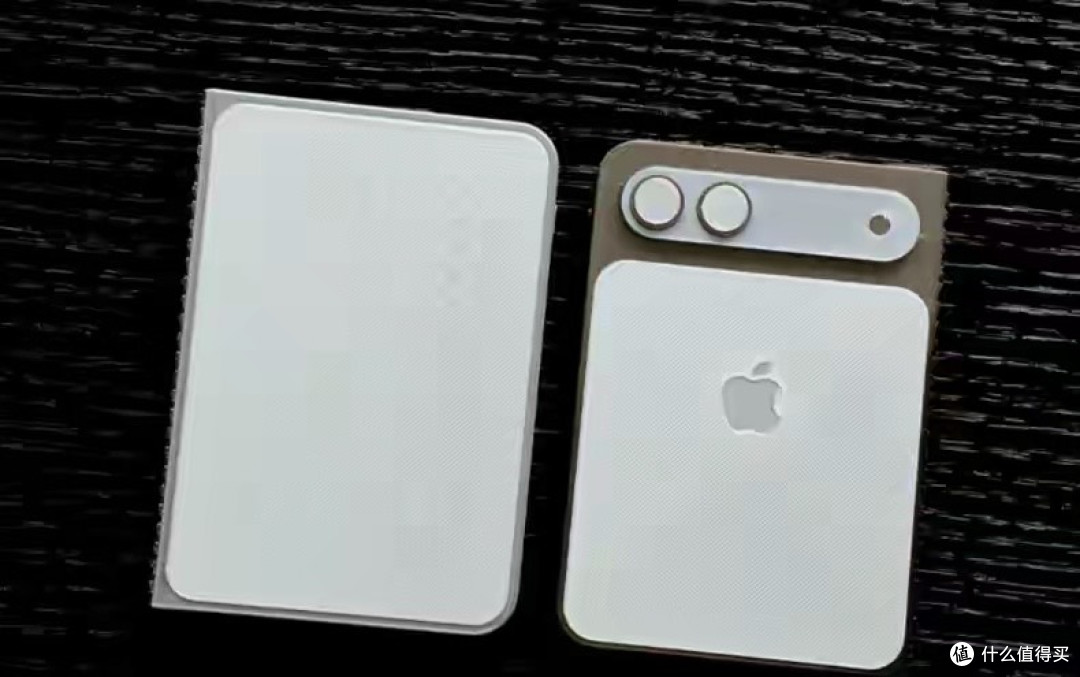 iPhone Fold工程机曝光：金属+玻璃拼接，双摄+灵动岛，颜值拉满