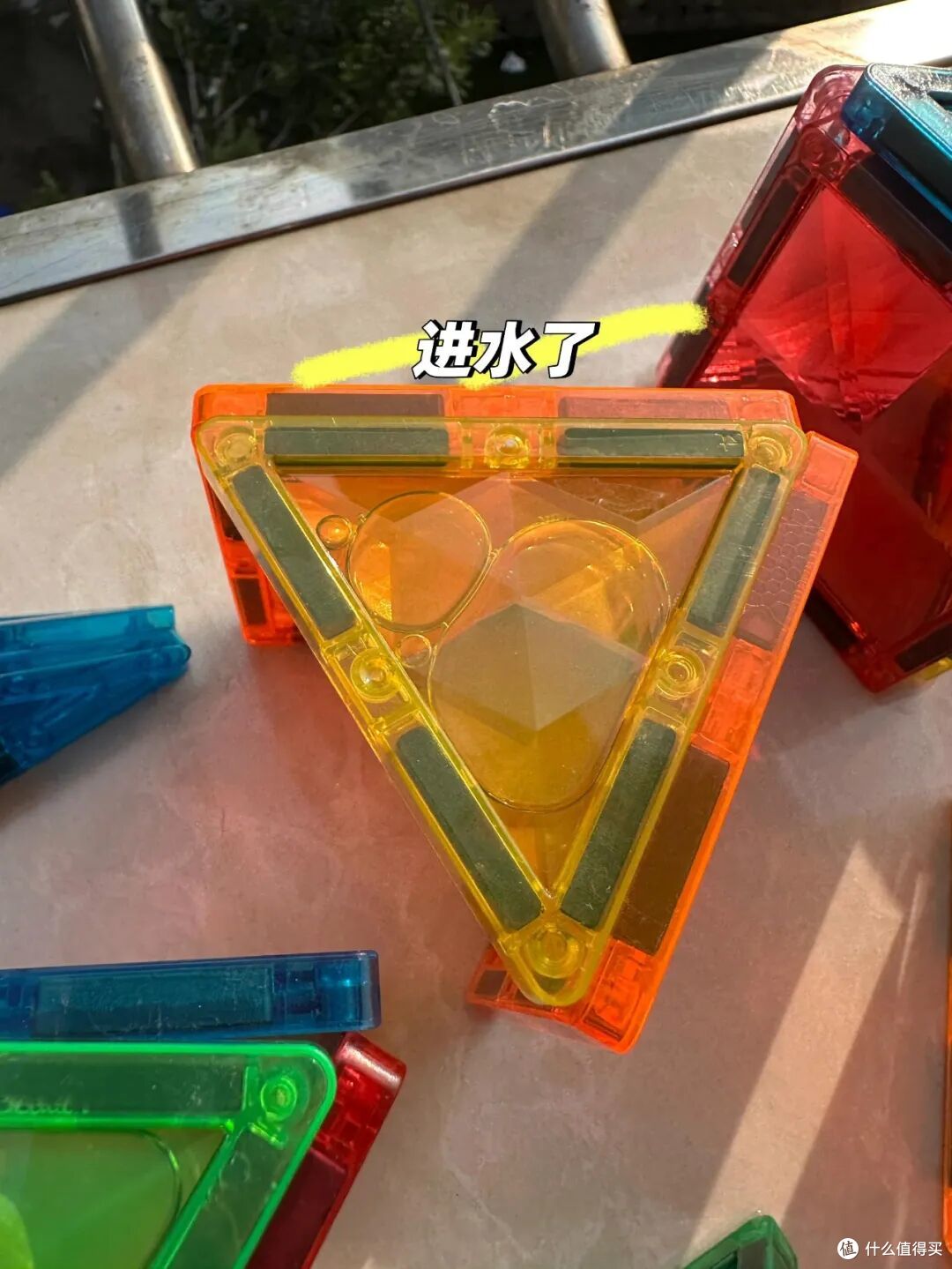 千万别把这8样东西放进洗衣机里洗，东西洗坏不说，还毁洗衣机