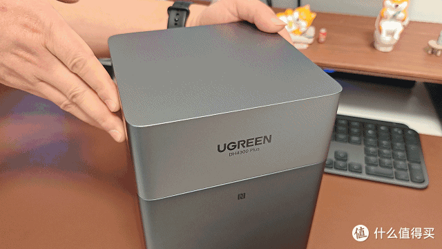 3句大白话告诉你,家用级NAS到底怎么选?附绿联NAS-DH4300实测