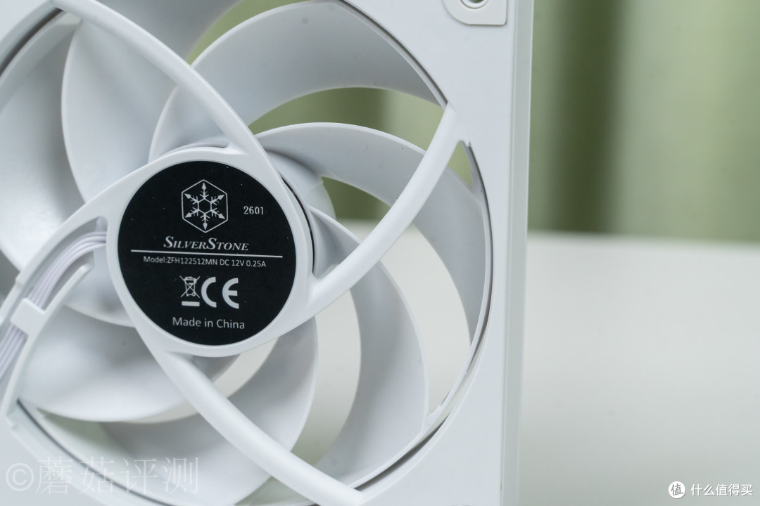 外观简约,性能不俗,银昕FM620Pro六热管双塔风冷散热器 评测