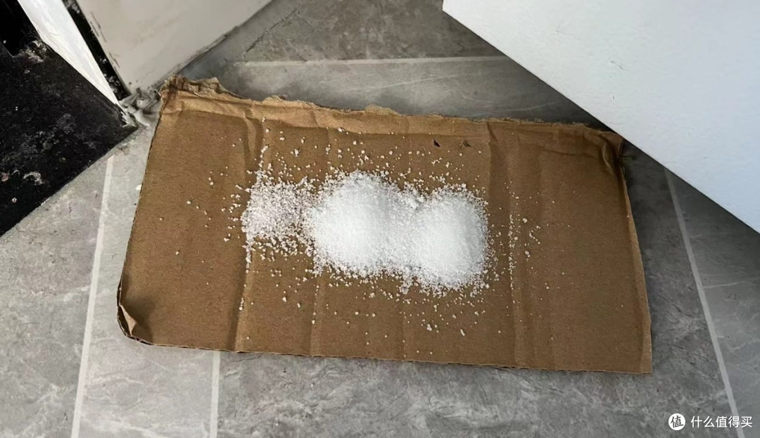 我也是刚知道,在墙角撒一把食盐,没想到效果这么厉害!