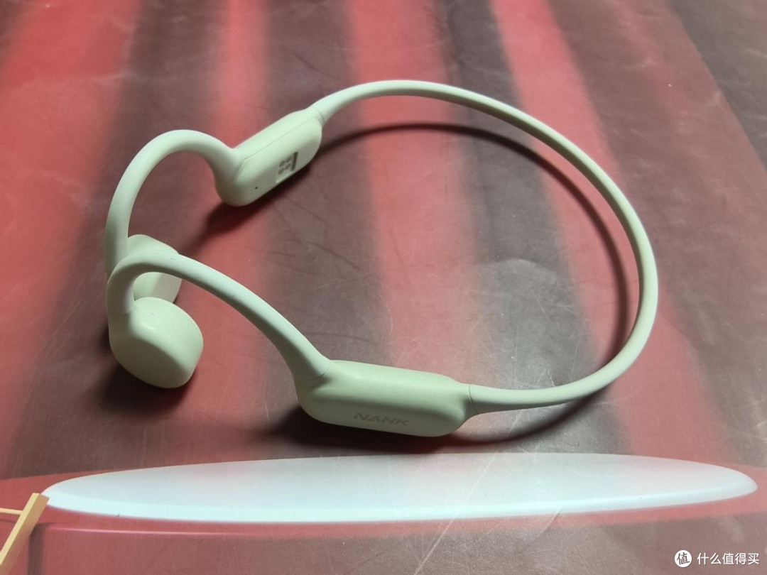 飞利浦的骨传导运动耳机好用吗?和墨觉比怎么样?对比实测分享