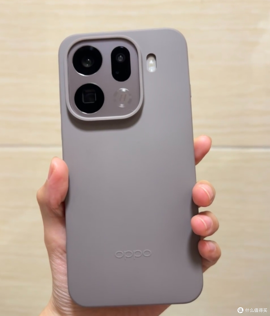 OPPO Find X9s Pro官宣！对比前代FindX9Pro，这些地方升级挺明显