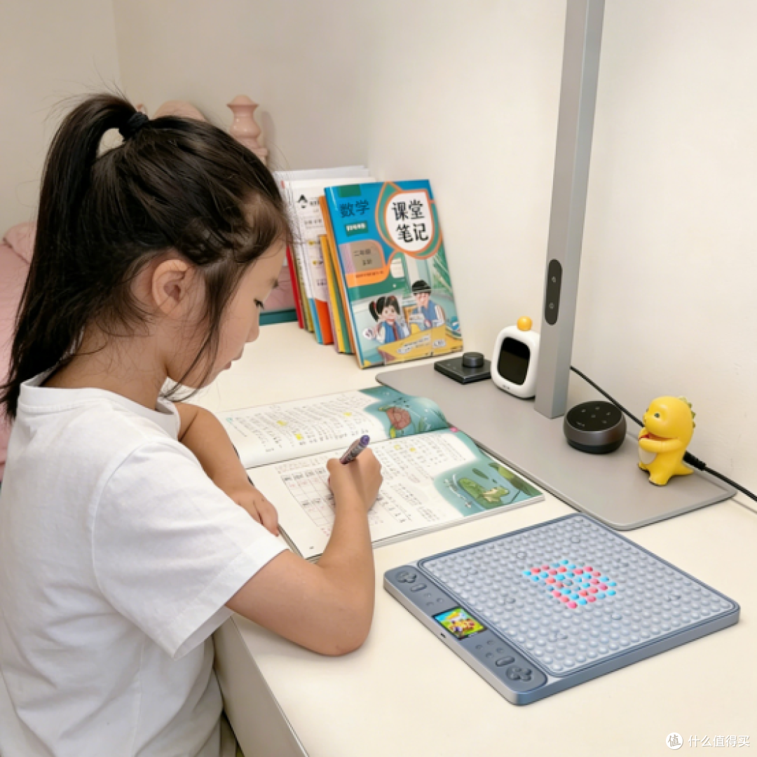 五一出行新“神器”当当狸AI智能棋盘，让高铁上的熊孩子安静思考