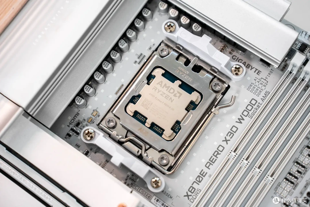 尽显硬件之美，技嘉 X870E AERO X3D WOOD & 利民A70 VISION装机