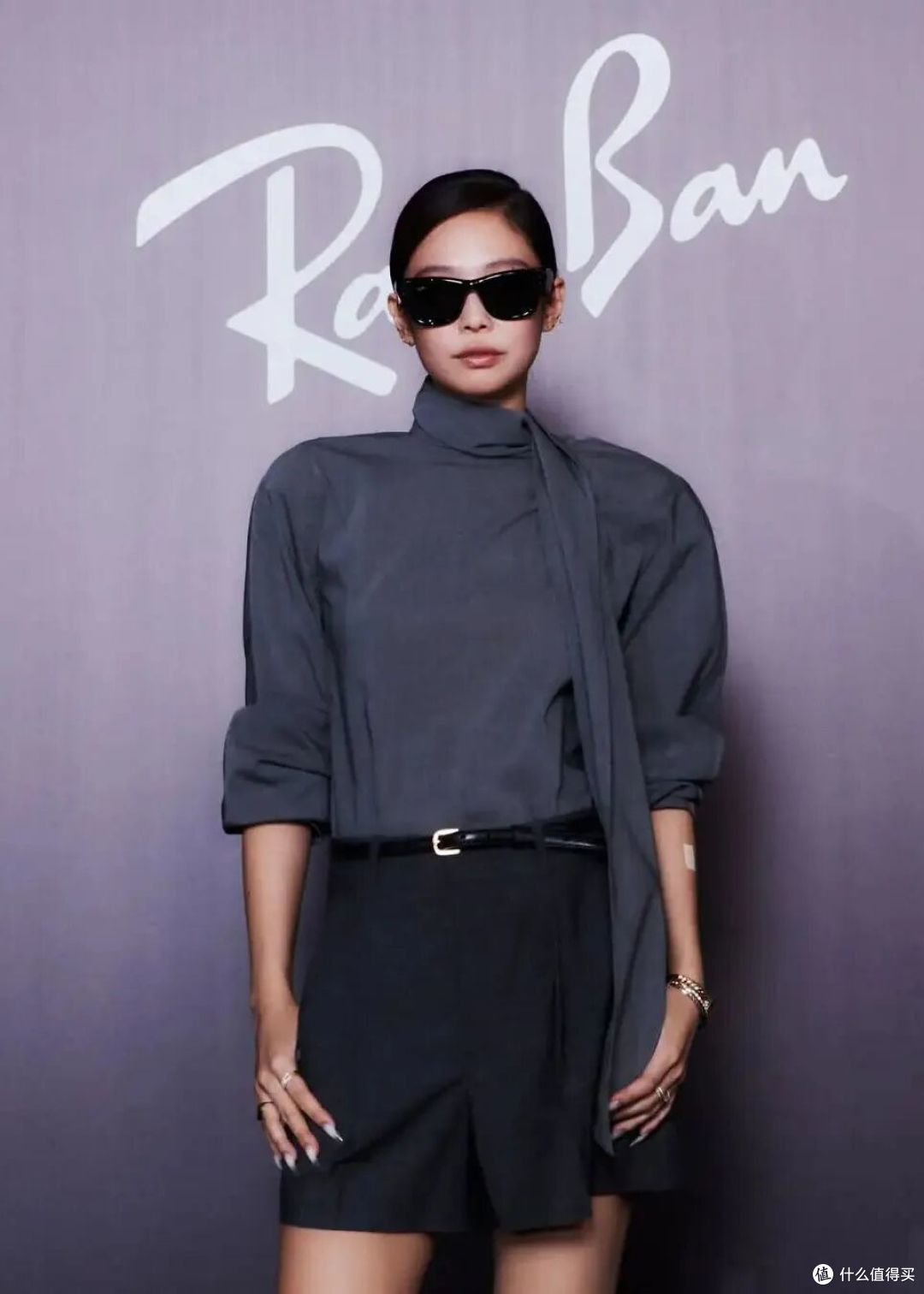 早就用行动代言了!Jennie与Ray-Ban 现在只是正式官宣而已!