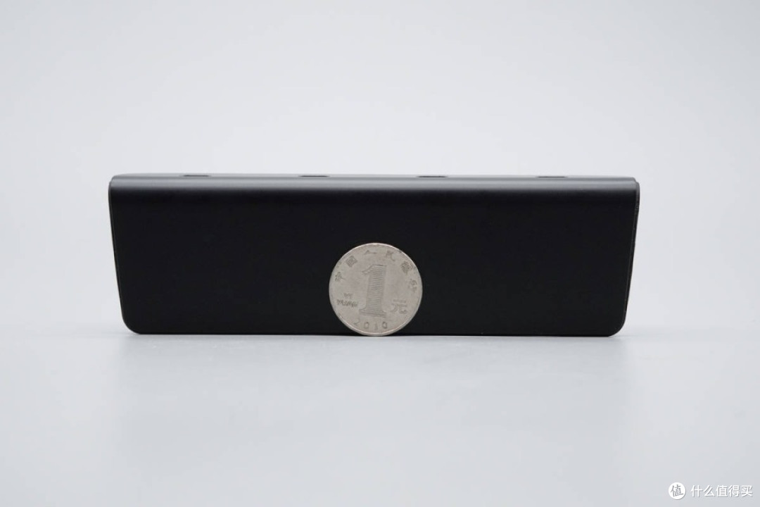 60W满速快充！特斯拉USB-C充电拓展坞实测