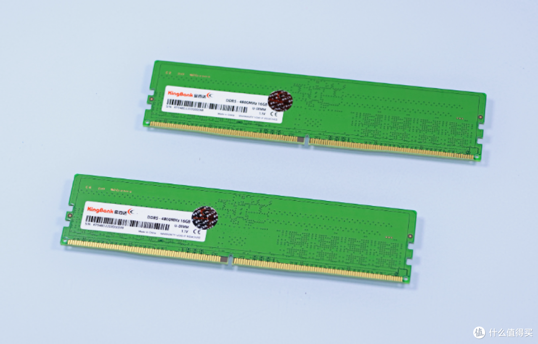DDR5 内存价格 “断崖式” 暴跌!囤货商恐慌抛售,巨亏压力拉满