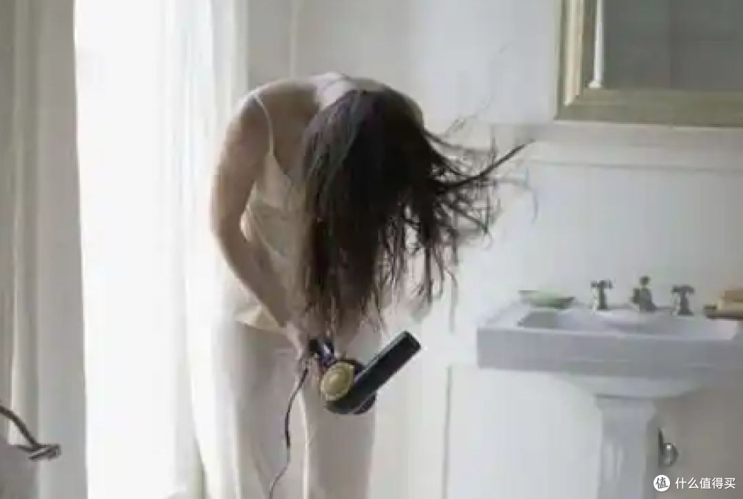 头发一天就油？你可能一直在做错这件事！