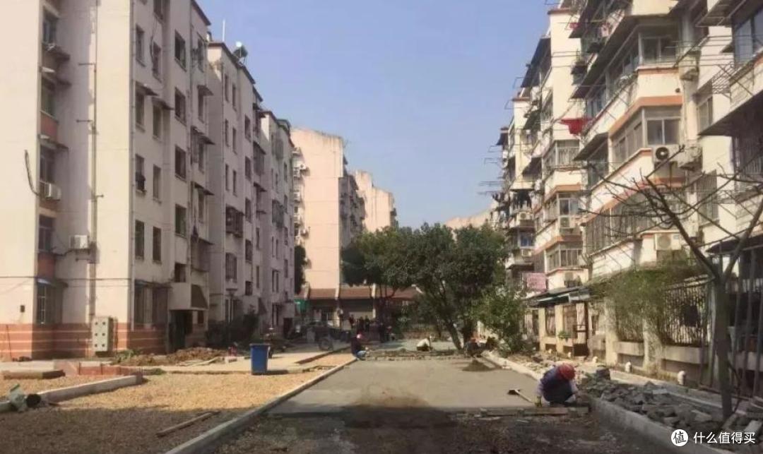 人民日报一天两文,老旧小区真要“原拆原建”,这一次动真格了!