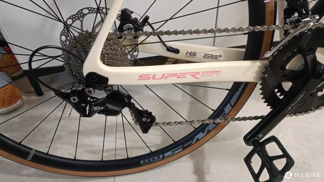 城市里的风驰电掣——瑞豹 SUPER SPORT 通勤体验记
