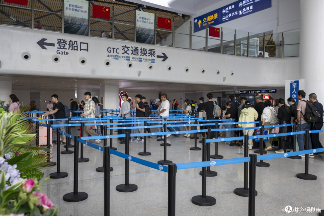 飞悦易登机:机场排队的崩溃瞬间,这五个场景你经历过几个?