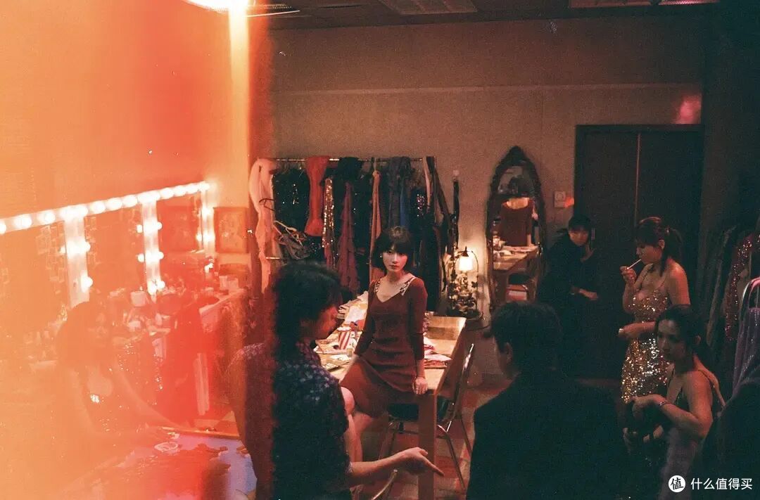 “少儿不宜”的夜场,拍出了难得的温情